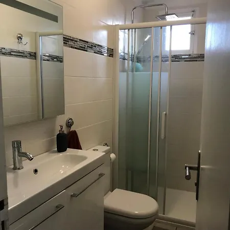 Holiday home Le Rouge-gorge Greoux-les-Bains